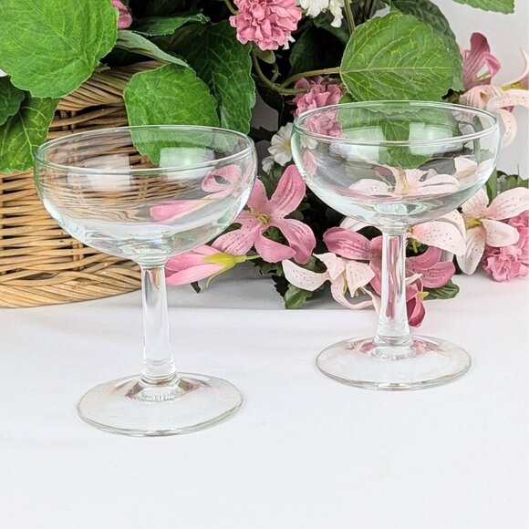 Pair of Clear Glass Champagne Coupes Sherbet Glasses MCM Vintage French Stemware - Picture 6 of 7